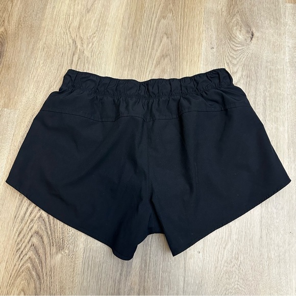 Old Navy Active Quickdry Black Athletic Shorts - Picture 2 of 6